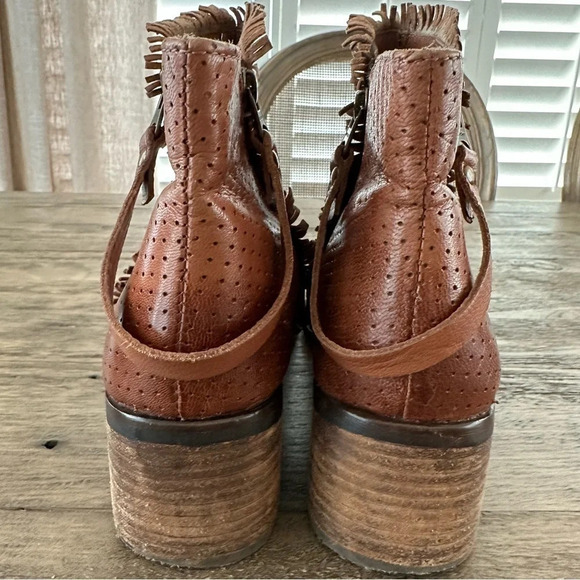 Diba True Womens 10 Brown Leather Short Boots Double Zip Up Fringe Western Shoes - Picture 6 of 7